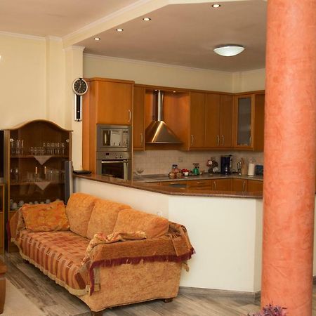 Veta'S Spacious Central Apartment Serres Exterior photo