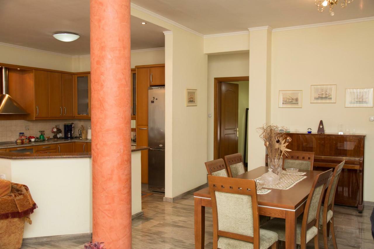 Veta'S Spacious Central Apartment Serres Exterior photo